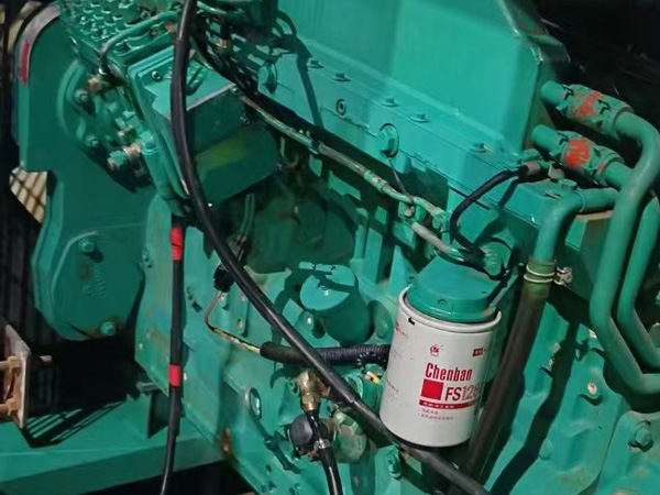 宕昌如何确定新的发电机组控制系统是否与原系统兼容？