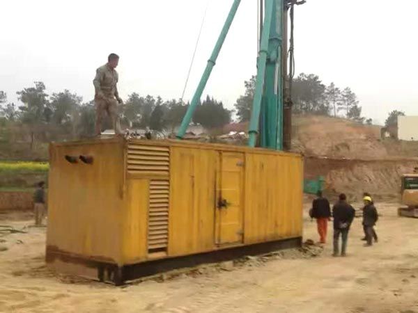 宕昌如何判断水冷式机油散热器密封件是否需要更换？